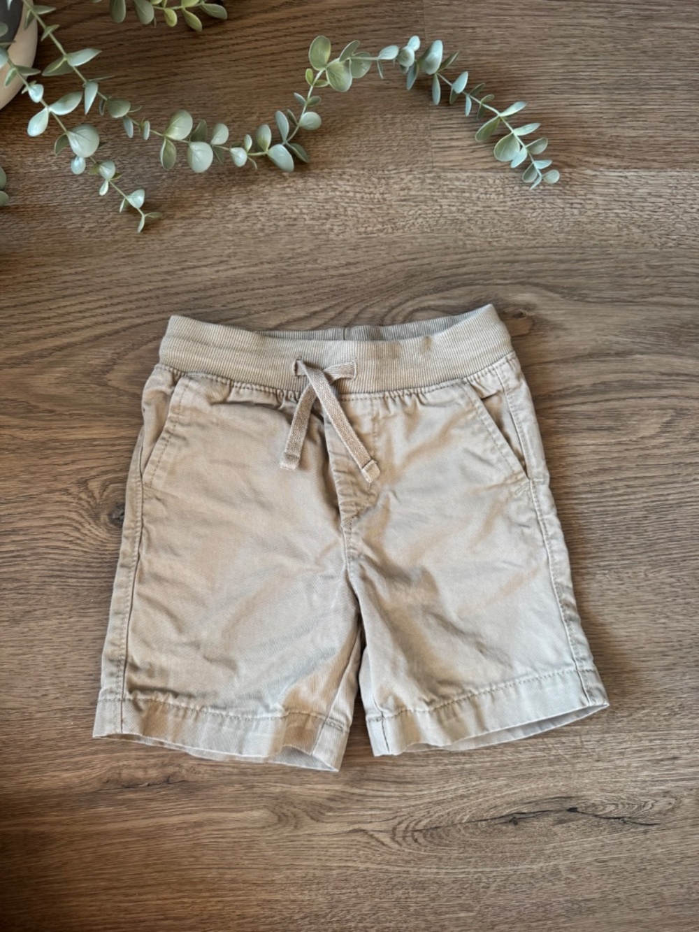 Baby Gap Khaki Pull-On Shorts Toddler 18-24 Months Elastic Waist
